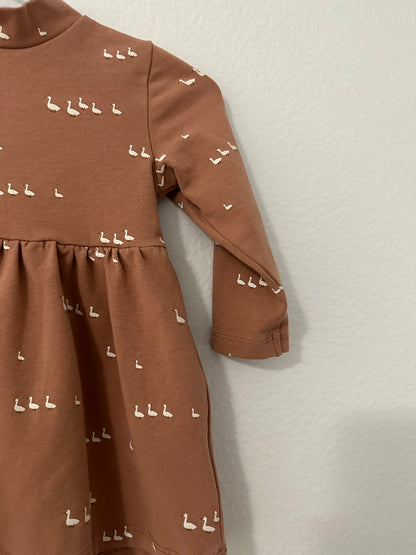 H&M adorable geese print dress in dust|| 4/6M
