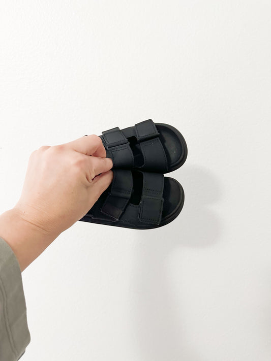 Zara sandals || 7.5 (24)