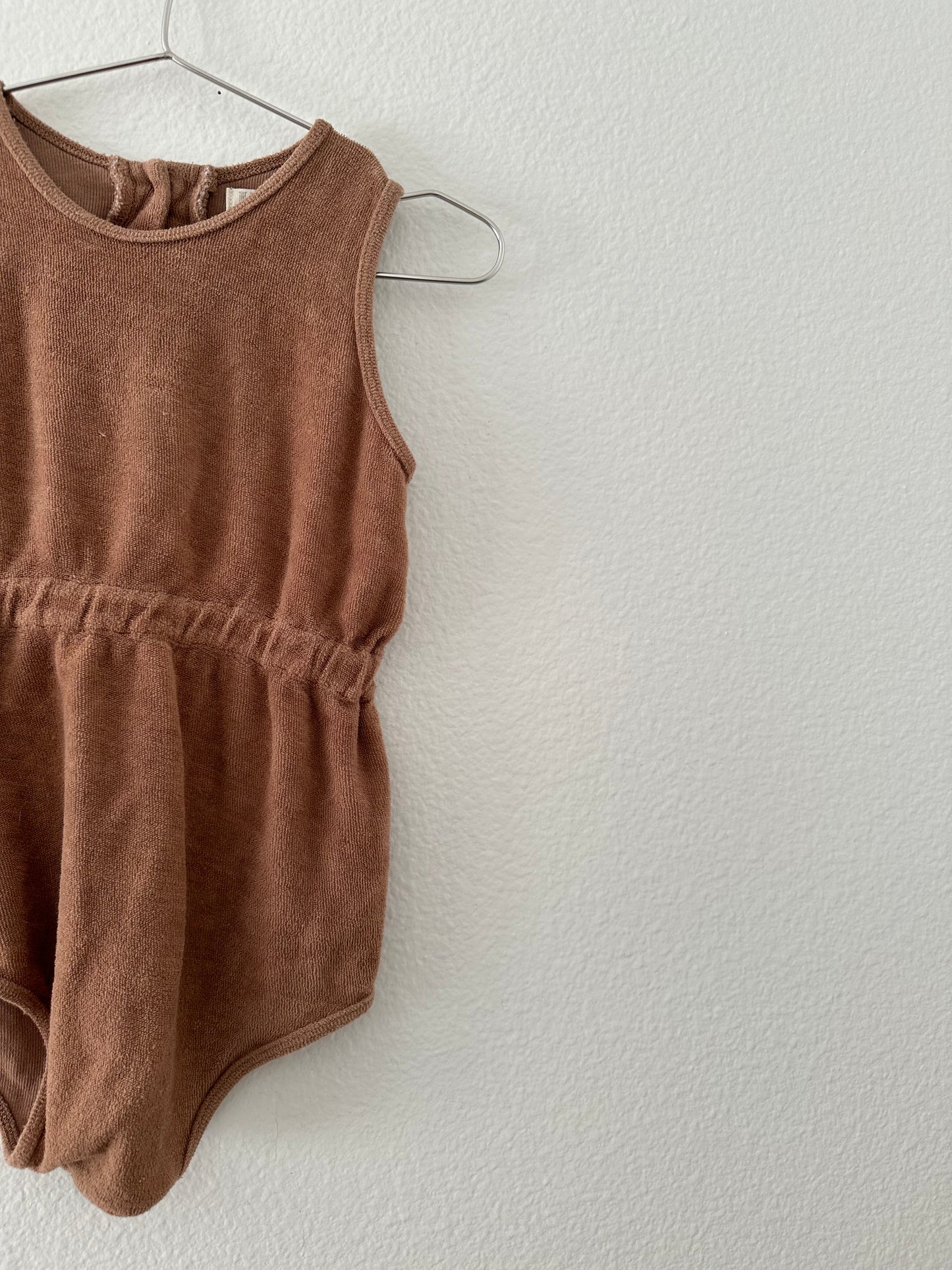 The simple folk organic terry cloth romper (18/24)