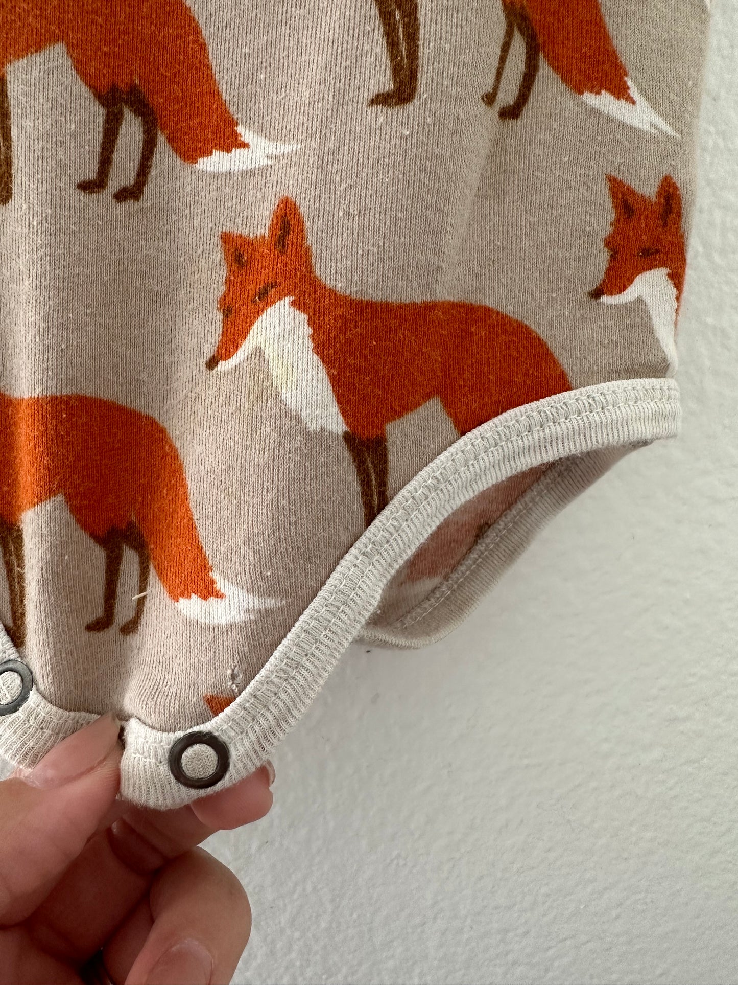 Milkbarn foxes onesie (6/12)