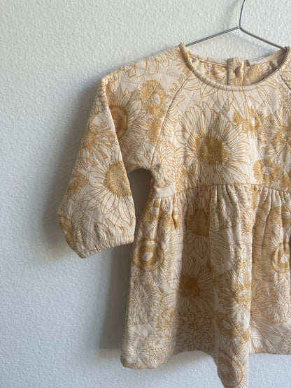 Kate Quinn sunflower quilted dress (12/18)