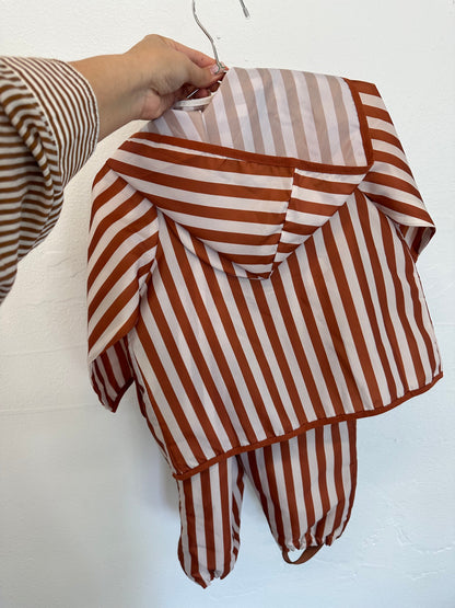 Fin & Vince popcorn stripe rain suit + jacket || 12/18