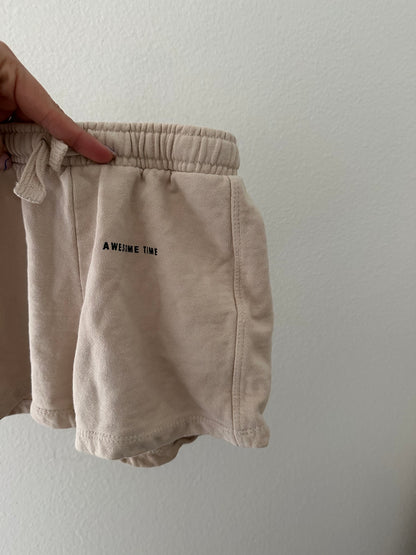 Zara cream shorts || 3/4