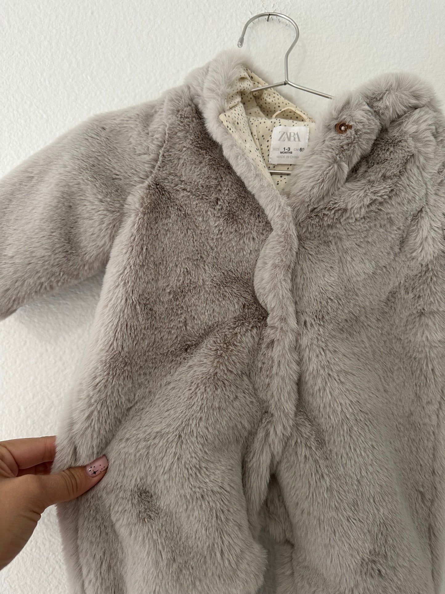 Zara winter faux fur romper (1/3)