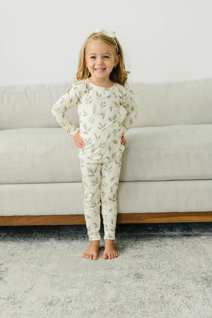Muted mini pine two piece set. Gender neutral (3T)