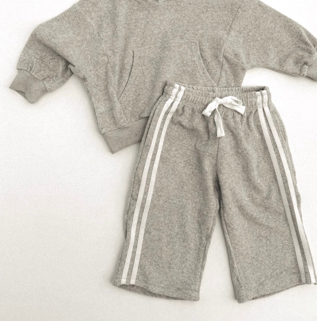 Fostered || terry gray side stripe || size 1