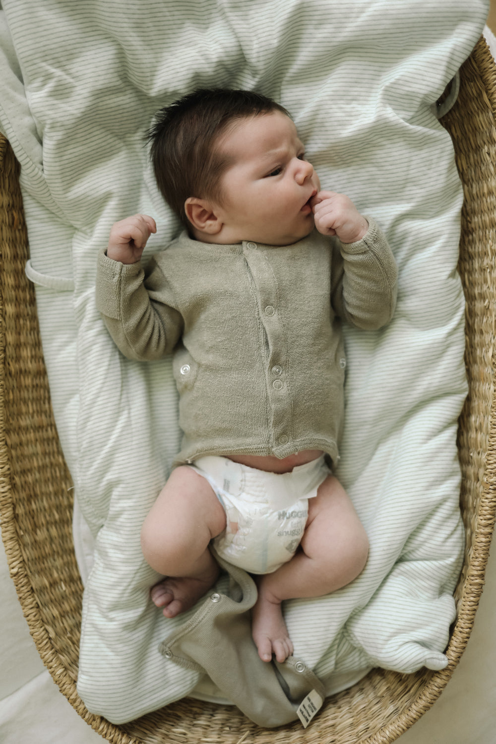 August river front flap onesie taupe|| 0/3