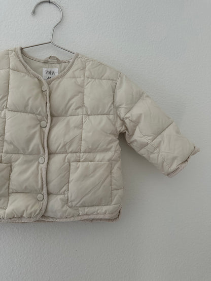 Zara cream quilted jacket || 6/9
