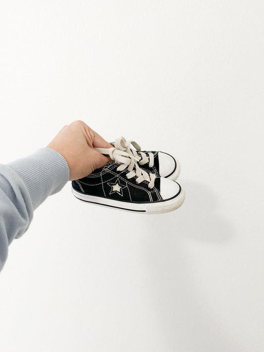 Black converse || 7C