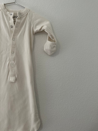 Goumi organic sleeper gown || cloud (0/3)