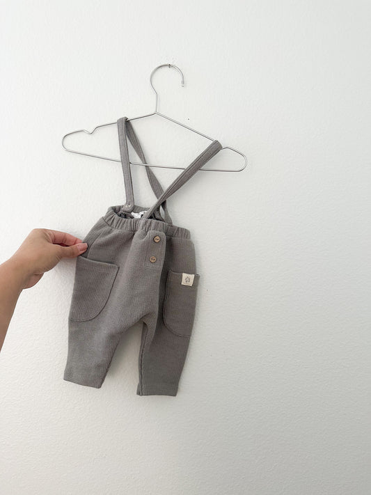 Zara suspender pants  (1/3)