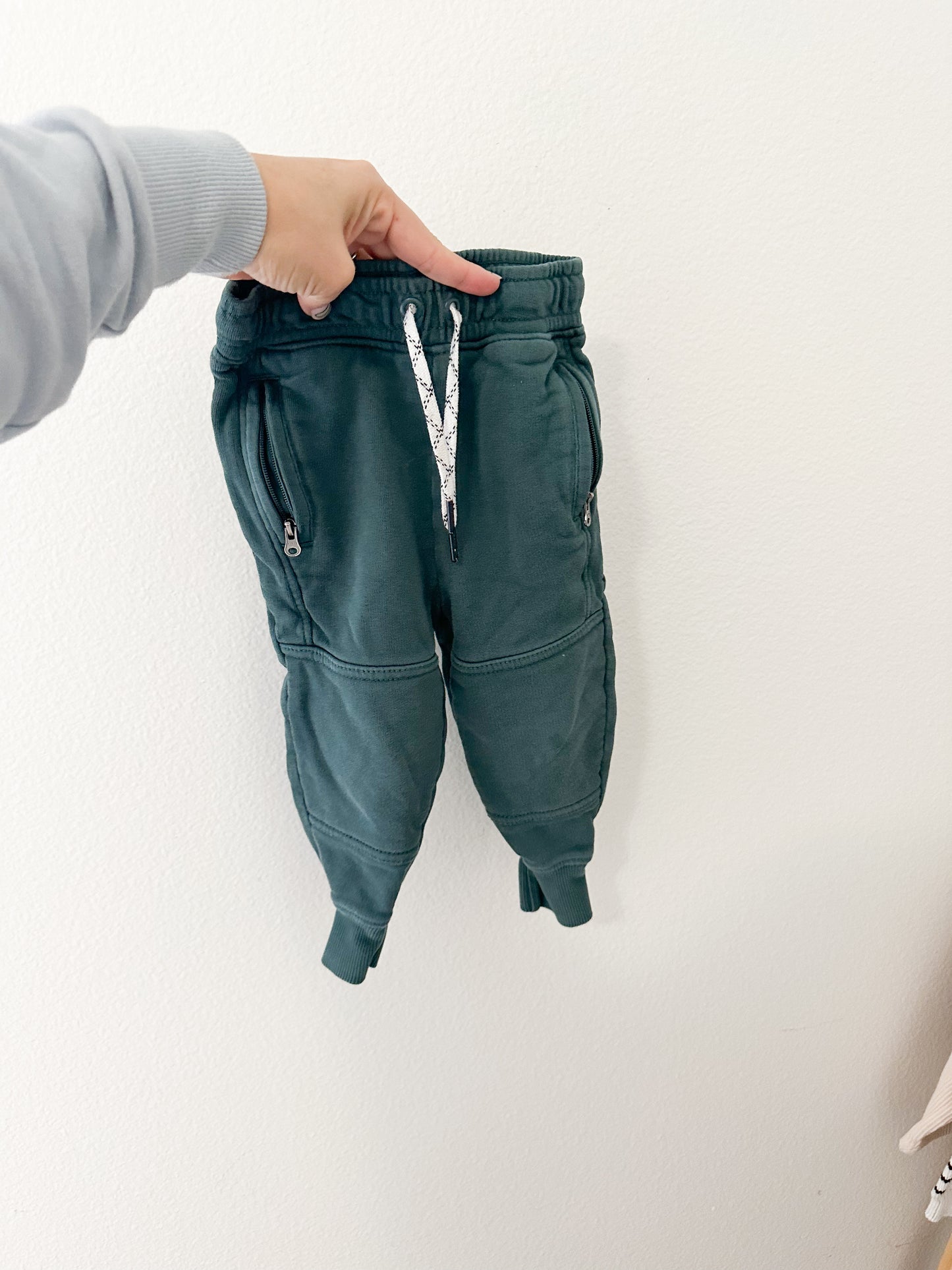 Hanna Anderson joggers || 2T