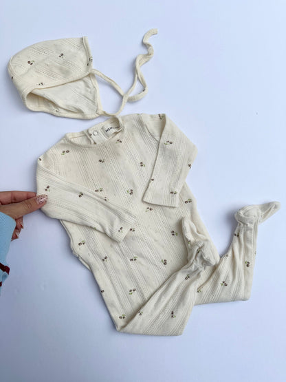 Mema Knits cream floral bud footie + bonnet || 6M