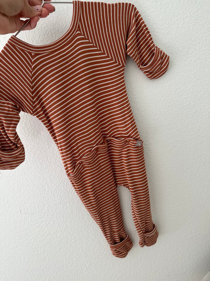 Goumi striped zipper  footie (3/6)