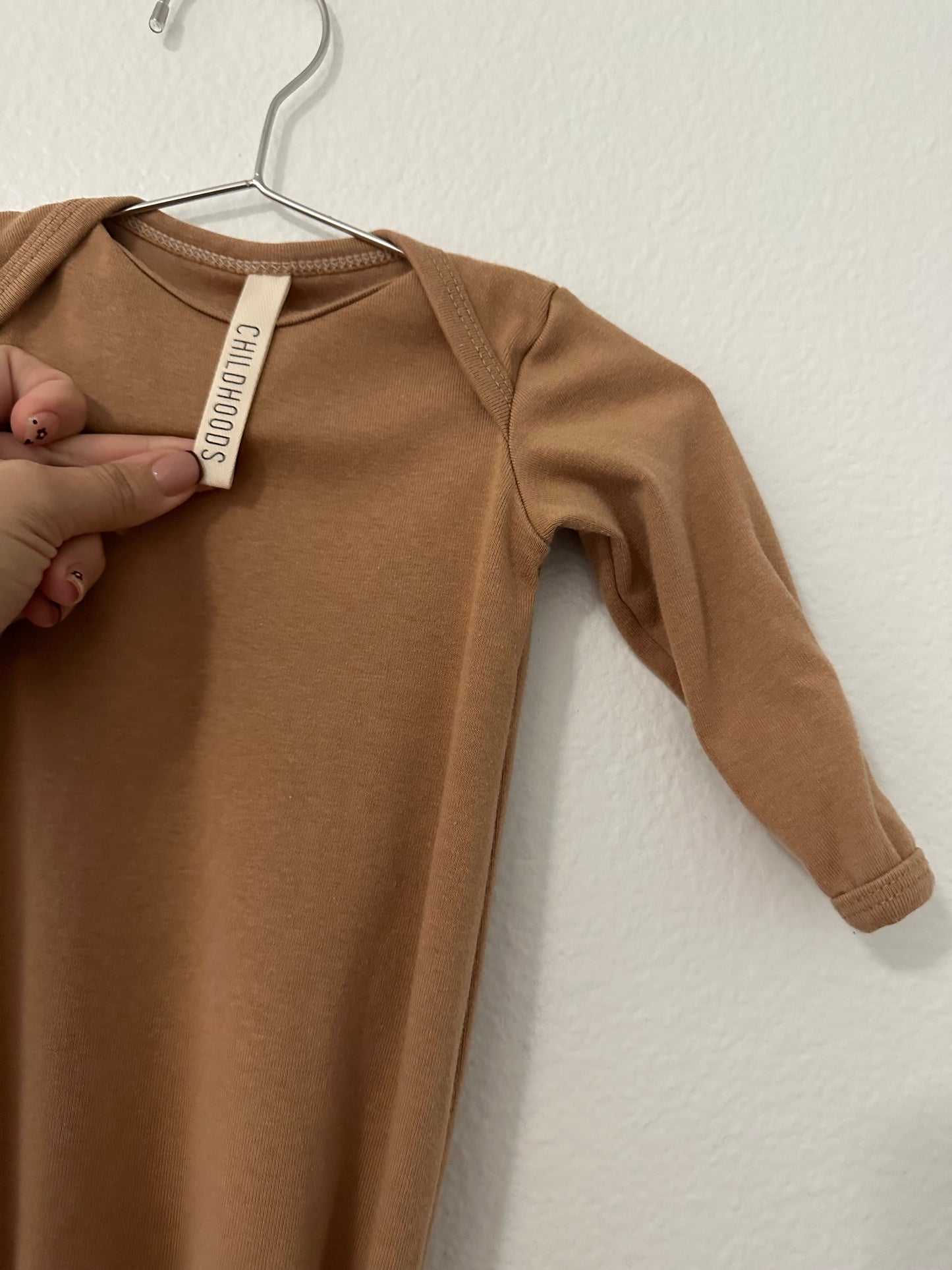 Childhood camel gown || 0/3