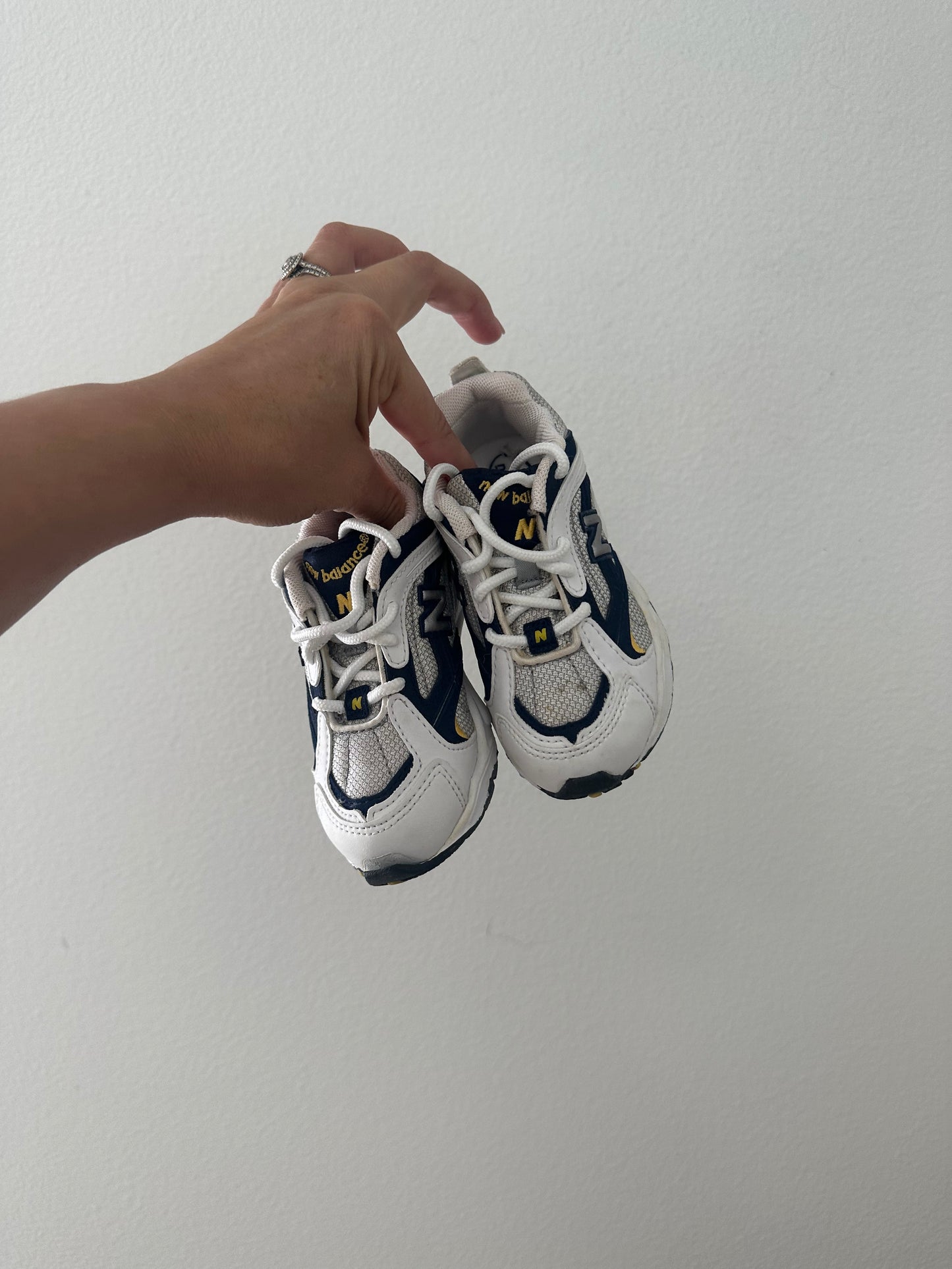 New balance chunky sneakers (size 9)