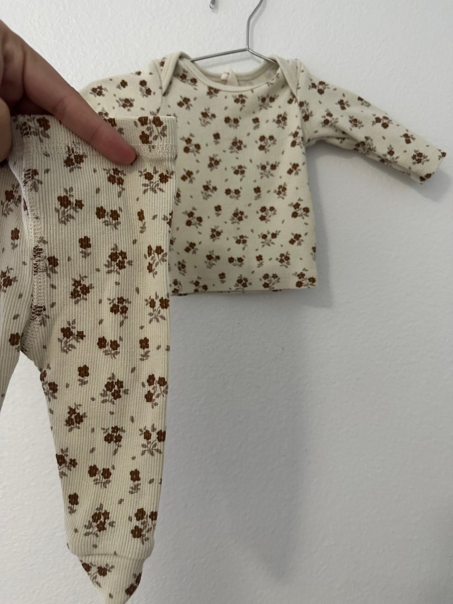 Q by Quincy Mae floral ribbed set || 0/3