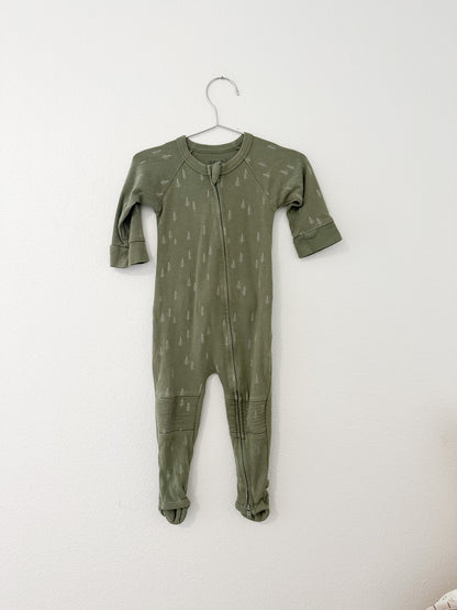 Goumi sleeper || 12/18