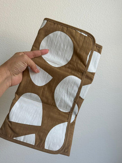 STORQ quick change kit bag in sand