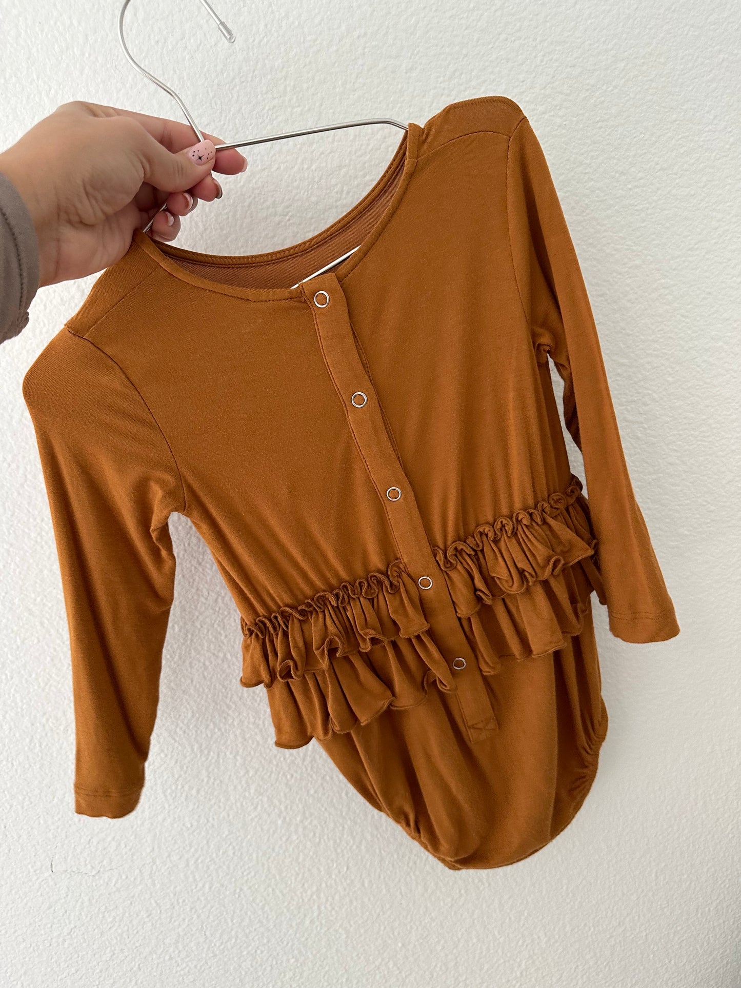 Kate Quinn bamboo ruffle bodysuit (18/24)