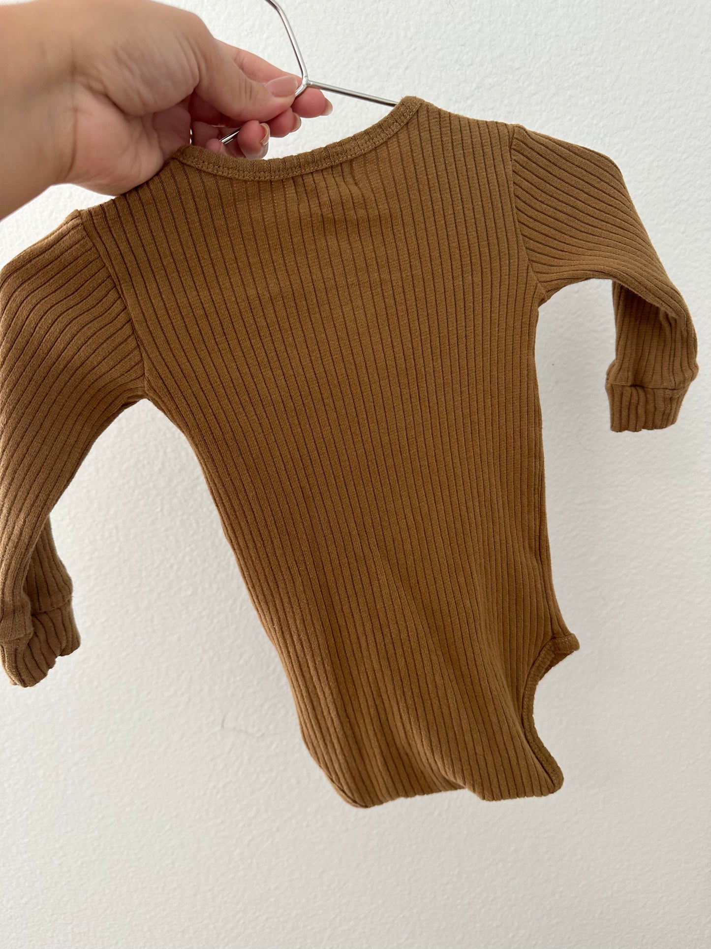 The simple folk ribbed bodysuit (12/18)