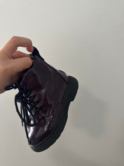 Zara patent Chelsea boots || 24 (7.5)