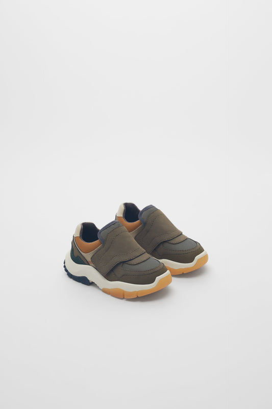 Zara Velcro sneakers (size 5)