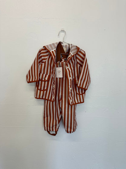 Fin & Vince popcorn stripe rain suit + jacket || 12/18