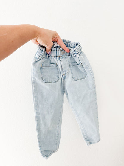 Zara high waisted mom jeans || 2/3