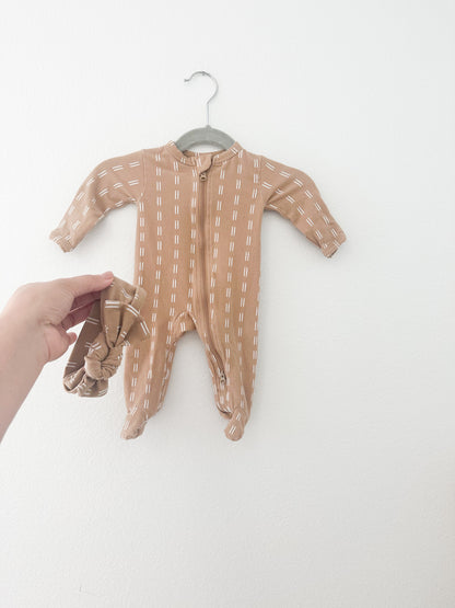 Mebie baby footie w bow (NB)