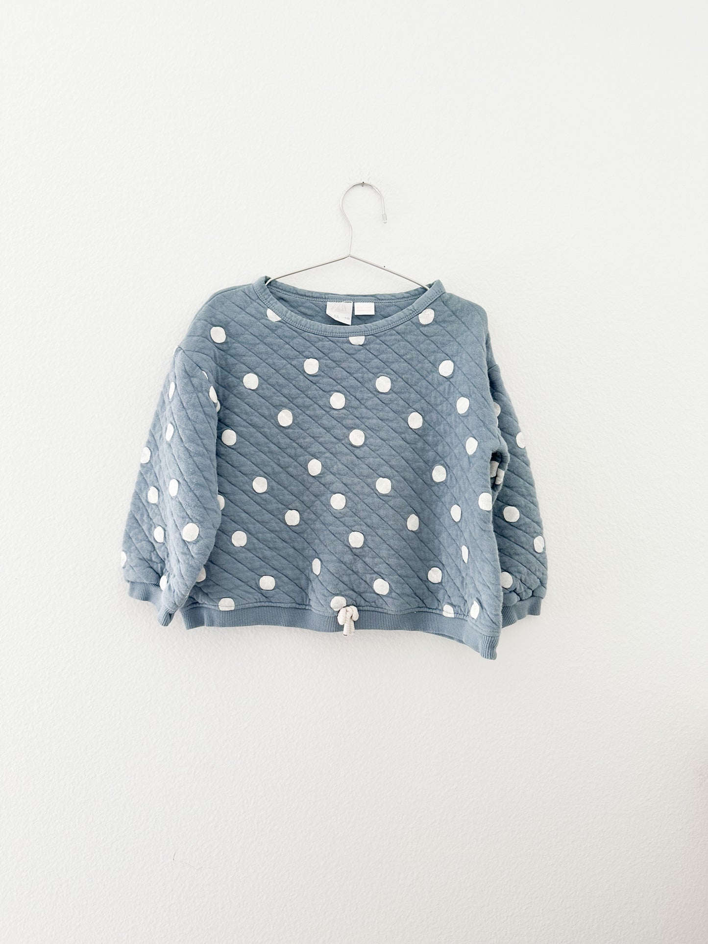 Zara polka dot quilted sweatshirt (4/5T)