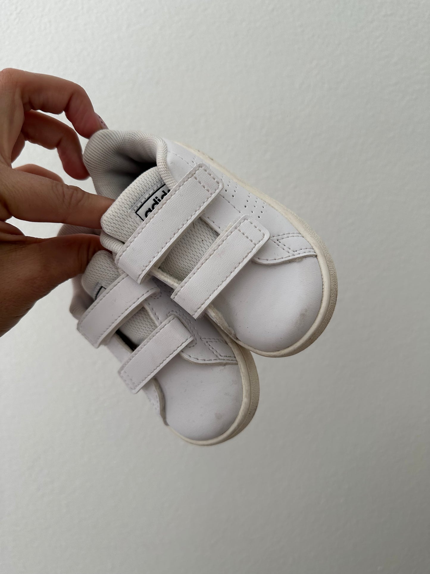 Adidas grand court velcro shoes|| 5C