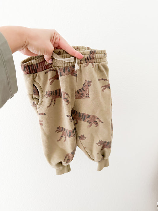 Zara tiger sweat pants || 18/24