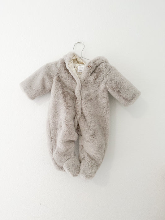 Zara winter faux fur romper (1/3)
