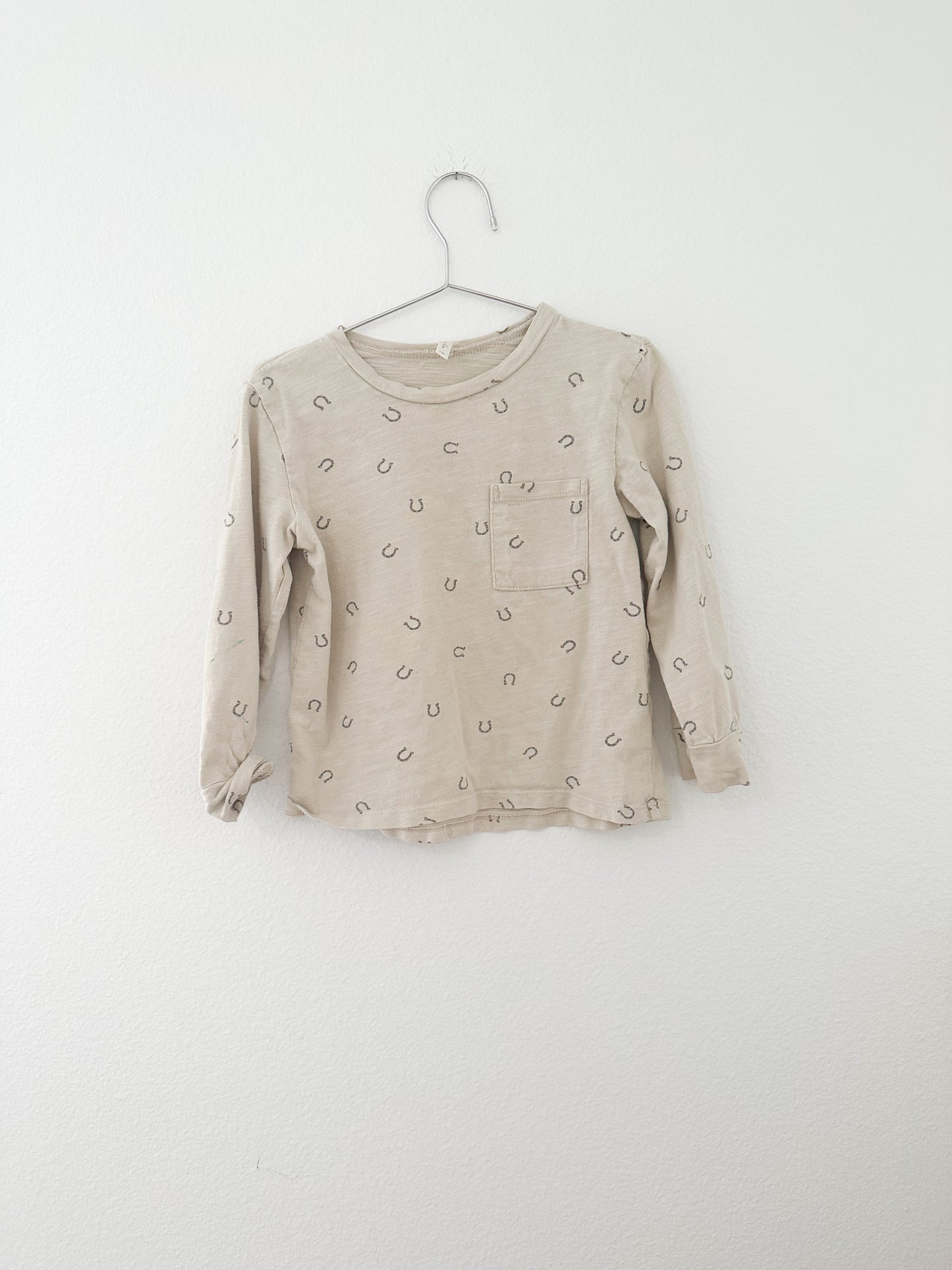 Rylee + Cru long sleeve|| horseshoes stone * PLAY 4/5