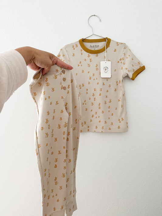 Fin & Vince HTF vintage tee and pants. (6/7)