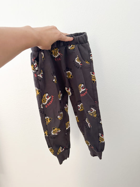 Zara tiger joggers (3/4)
