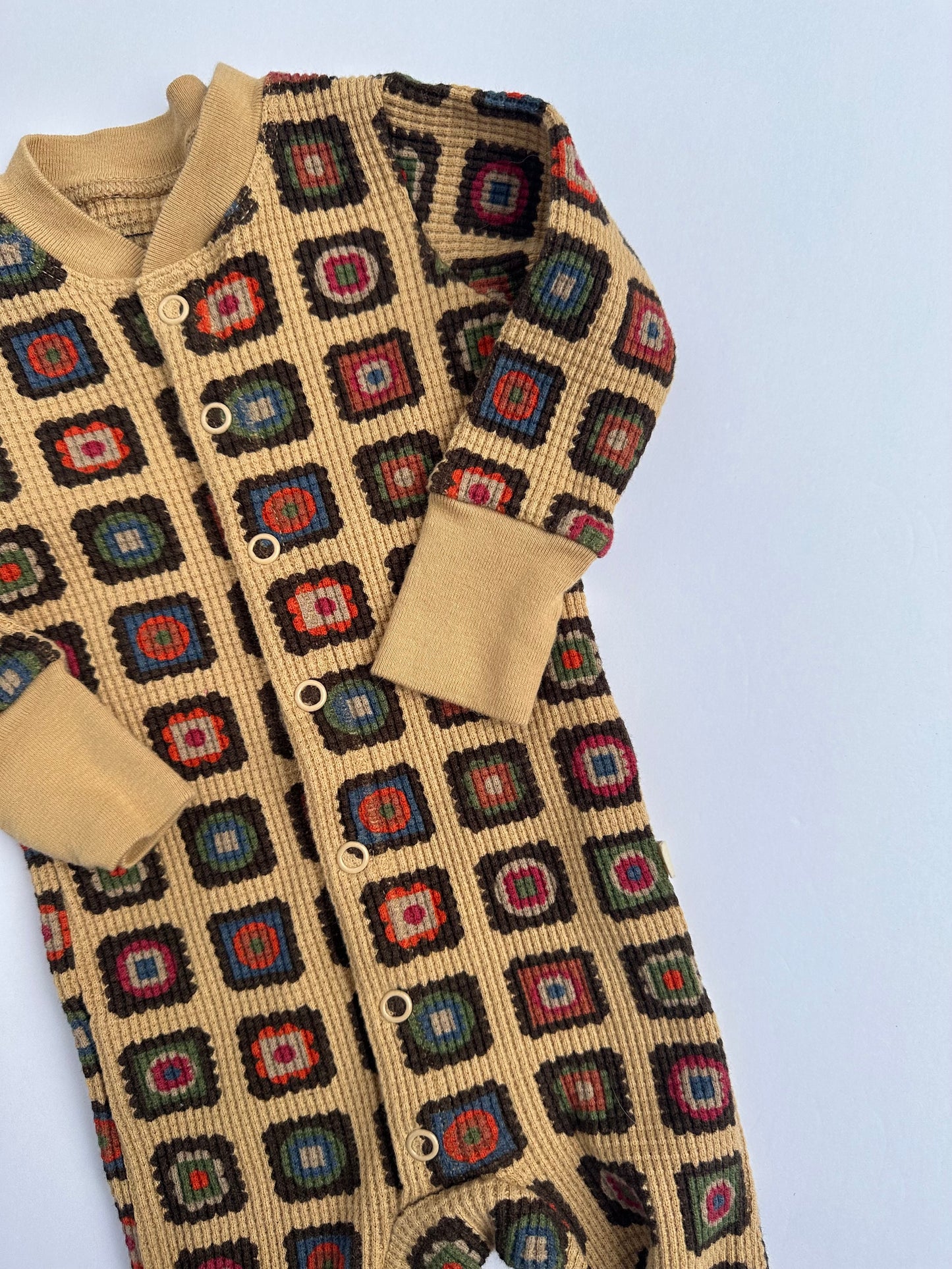 Noble kids waffle sleeper- granny print- 6/12