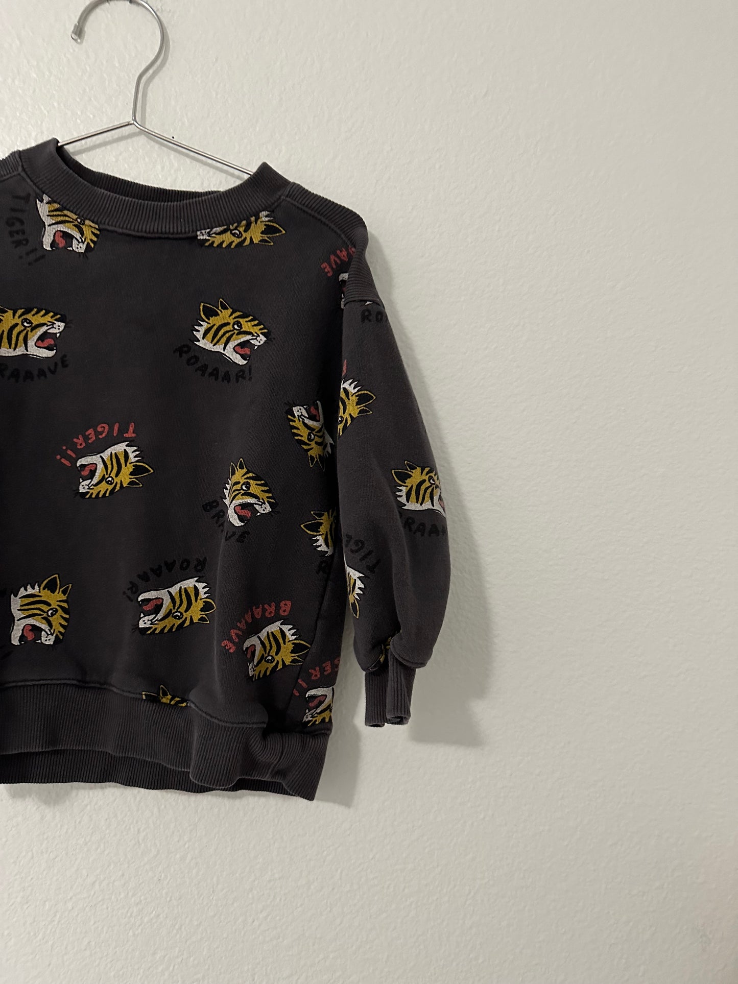 Zara tiger sweatshirt || 2T