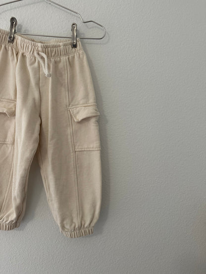 Zara white cargo pants || 2/3