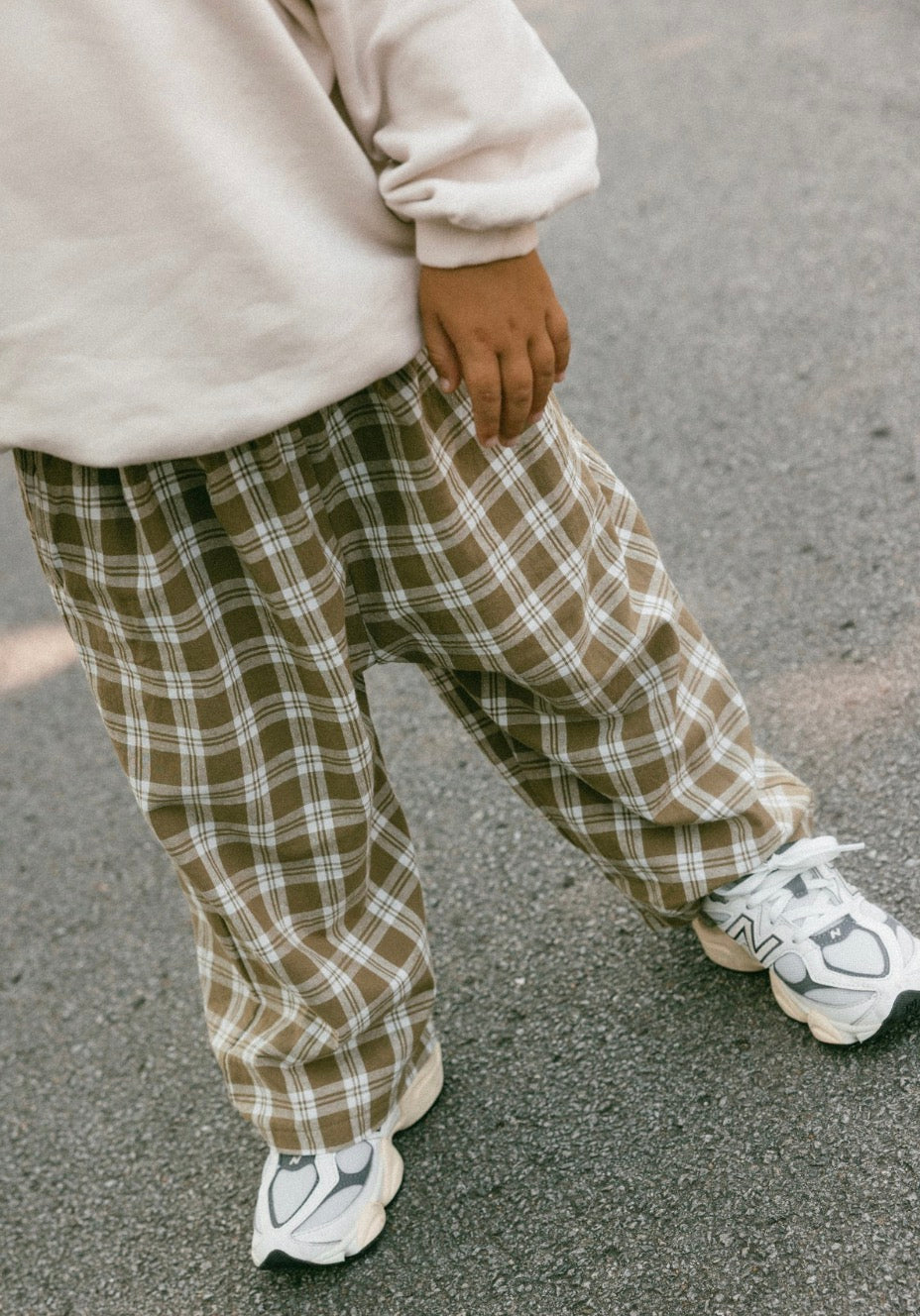 Fostered || olive grid pant || size 3