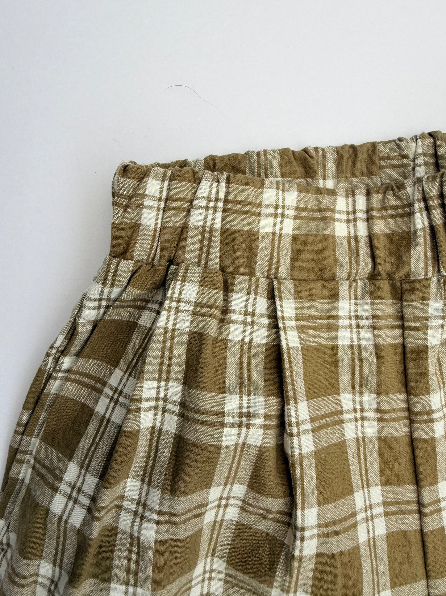 Fostered || olive grid pant || size 3