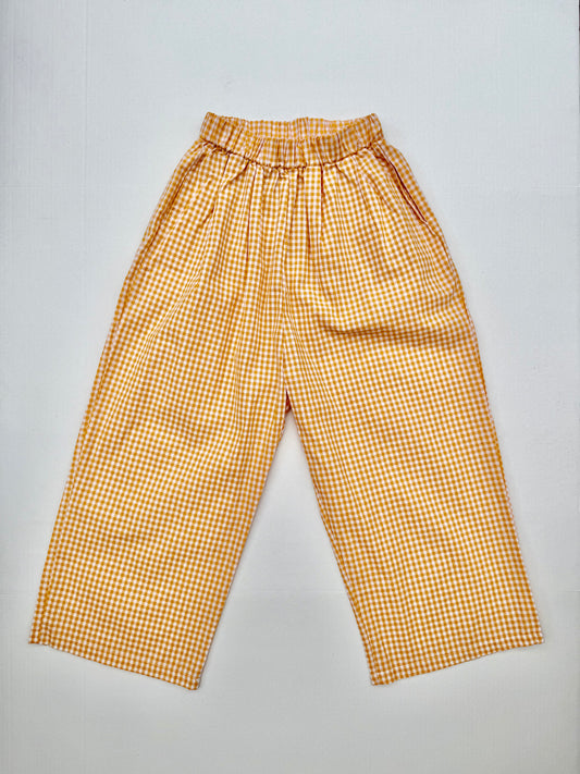 Fostered Collection || orange picnic pant size 9/10