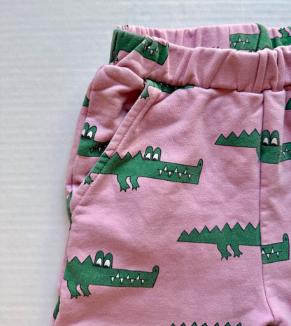 Hugo Loves Tiki || pink crocodile jogger || 2T