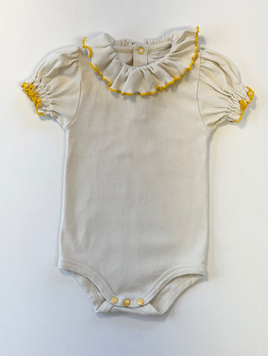 Misha & Puff || cream and yellow ruffle body suit || 6-12m