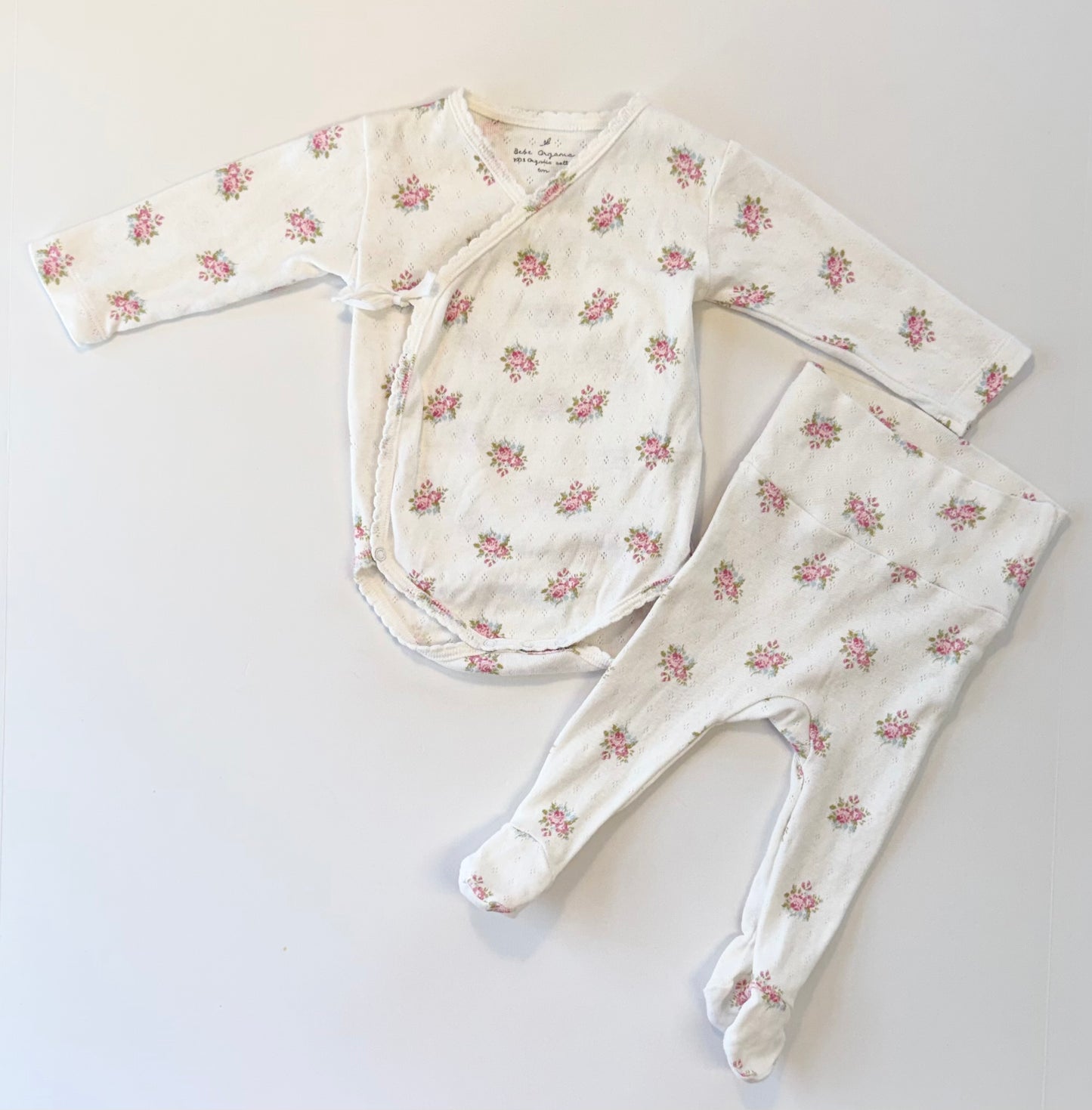 Bebe Organic || floral 2pice footed set || 6m