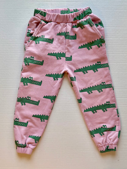 Hugo Loves Tiki || pink crocodile jogger || 2T