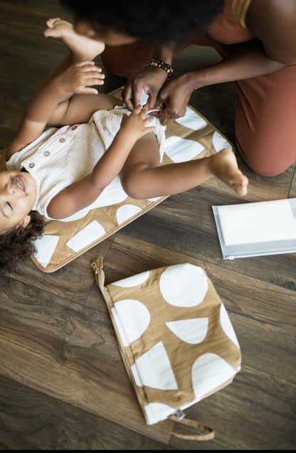 STORQ quick change kit bag in sand