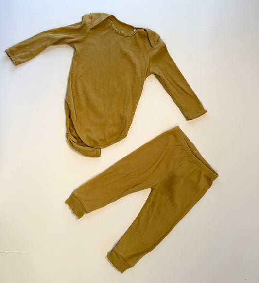 Konges Slojd || mustard ribbed set || 12m