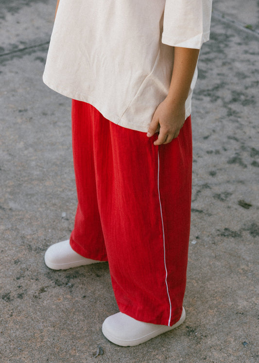Fostered Collection || side striped gauze pant -red- size 4